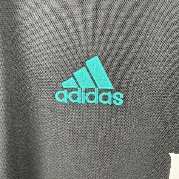 2017/18 Real Madrid Retro Away Jersey